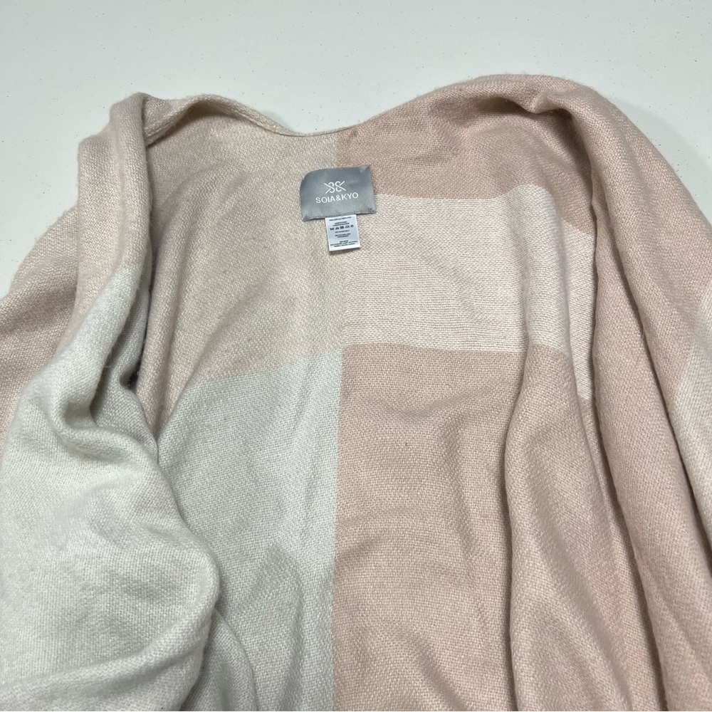Soia & Kyo Colorblock Open Cardigan / Shawl - Picture 8 of 11